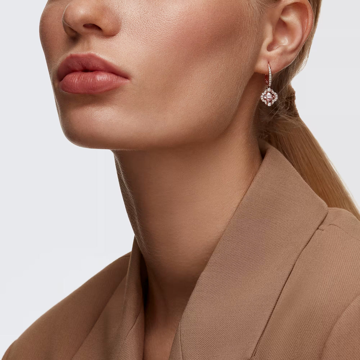 Swarovski Una drop earrings, Clover, Pink, Rose gold-tone plated - 5516477/5604198 (SS)