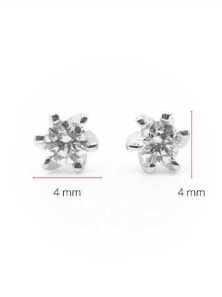 Aretes de oro blanco de 10 quilates con diamantes canadienses de talla redonda de 0,16 quilates