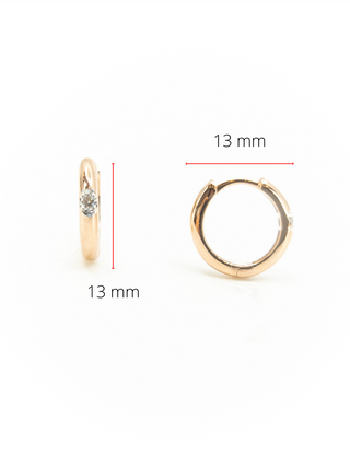 Aretes de diamantes canadienses de talla redonda de 0,05 quilates en oro rosa de 10 quilates