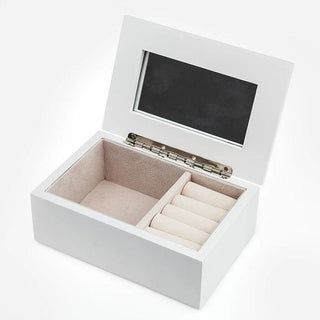 Joyero con corazón empotrado