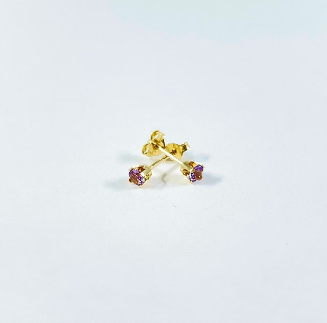 10K Yellow Gold 3mm Synthetic Alexandrite Stud Earrings with 4 Claw Setting