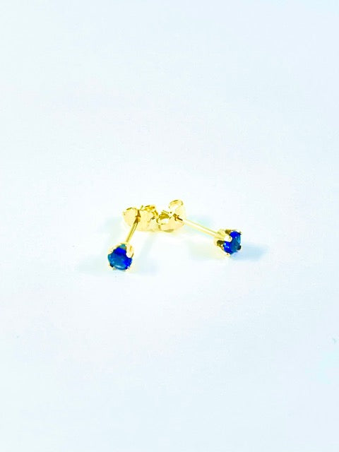 10K Yellow Gold 3mm Synthetic Sapphire Stud Earrings with 4 Claw Setting