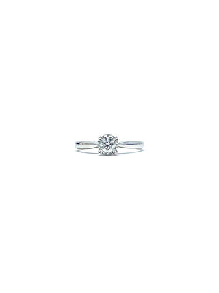 Anillo de compromiso de diamantes