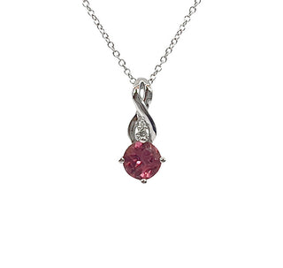 Colgante de oro blanco de 10 quilates con turmalina rosa de 0,45 quilates y diamante de 0,01 quilates, 18"