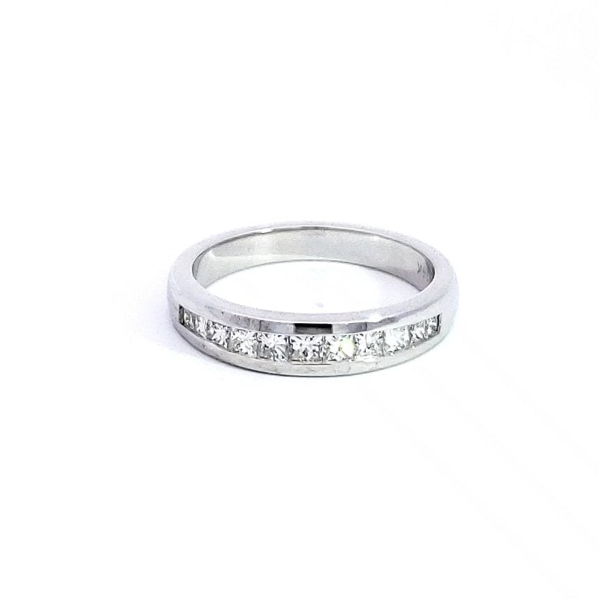 Anillo de oro blanco de 14 quilates con diamantes de talla princesa de 0,65 quilates, talla 6,5