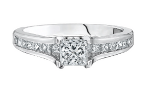 Anillo de diamantes con engarce de canal princesa de 1,21 quilates en oro blanco de 18 quilates y aleación de paladio (hipoalergénico)