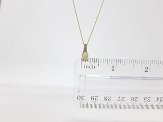 Colgante de ópalo y diamantes