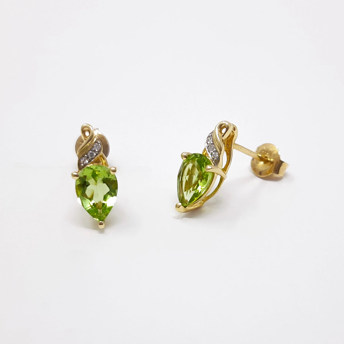 Pendientes de peridoto y diamantes