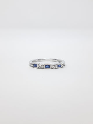 Anillo de zafiro y diamantes