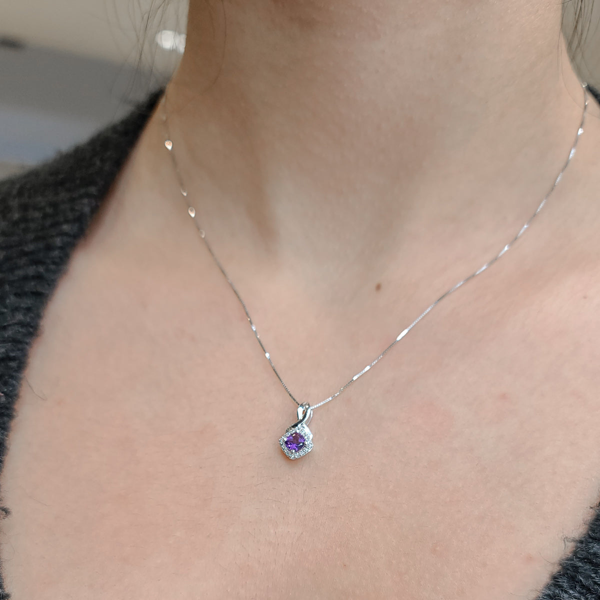 10K White Gold Amethyst &amp; Diamond Pendant