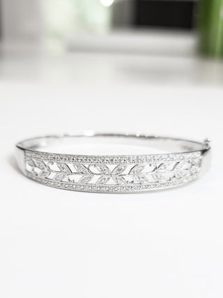 Brazalete de diamantes de 0,56 quilates en oro blanco de 10 quilates, 7"