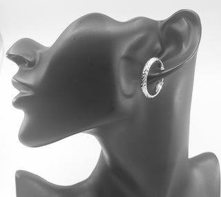 Aros grabados en oro blanco de 10 quilates - 30 mm