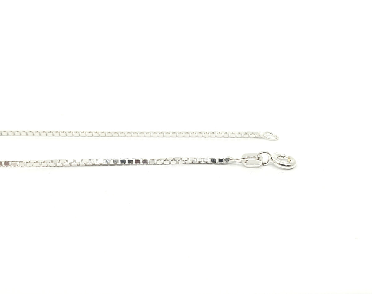925 Sterling Silver 0.75mm Thick Box Chain - 22 Inches