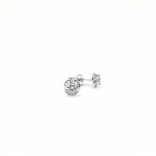 Pendientes con forma de nudo de circonita cúbica de 5 mm de plata de ley 925 - 8 mm x 8 mm