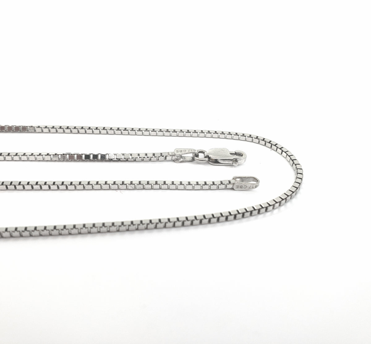 10K White Gold 1.65mm Box Chain with Lobster Clasp - 24 Inches