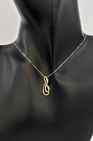 Colgante de diamantes de 0,075 quilates en oro amarillo de 10 quilates, 18"