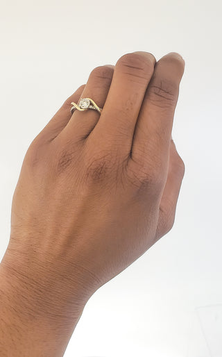 Anillo de compromiso de diamantes redondos de talla brillante de 0,36 quilates en oro blanco y amarillo de 10 quilates, tamaño 6,5
