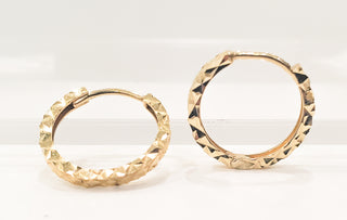 Pendientes de aro / Huggie / con bisagras de oro amarillo de 10 quilates de 14 mm