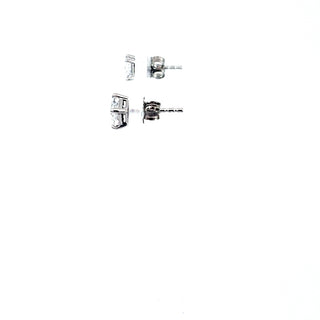 Pendientes solitarios de diamantes de talla princesa cultivados en laboratorio de oro blanco de 14 quilates de 1,00 quilates con espalda de mariposa