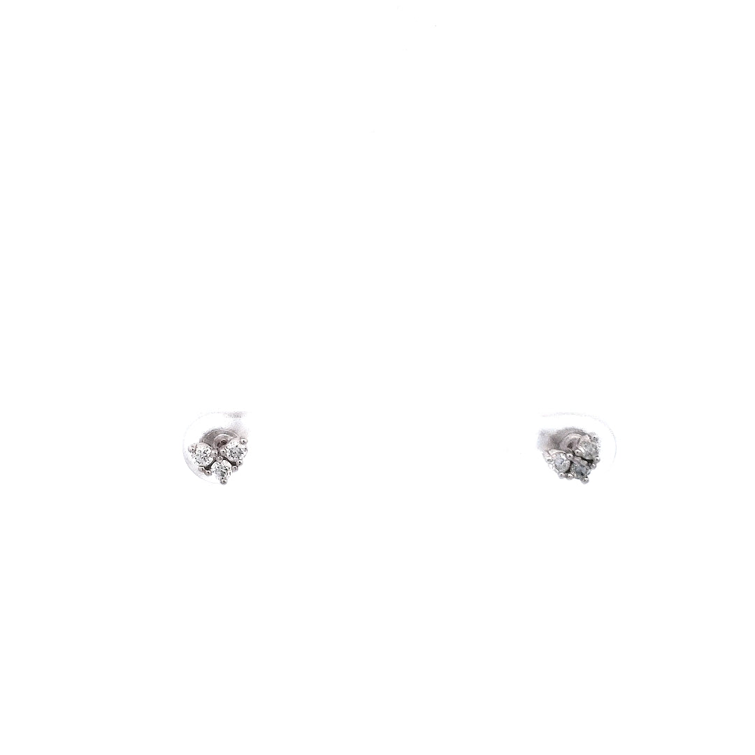10K White Gold 0.25cttw Diamond Heart Earrings