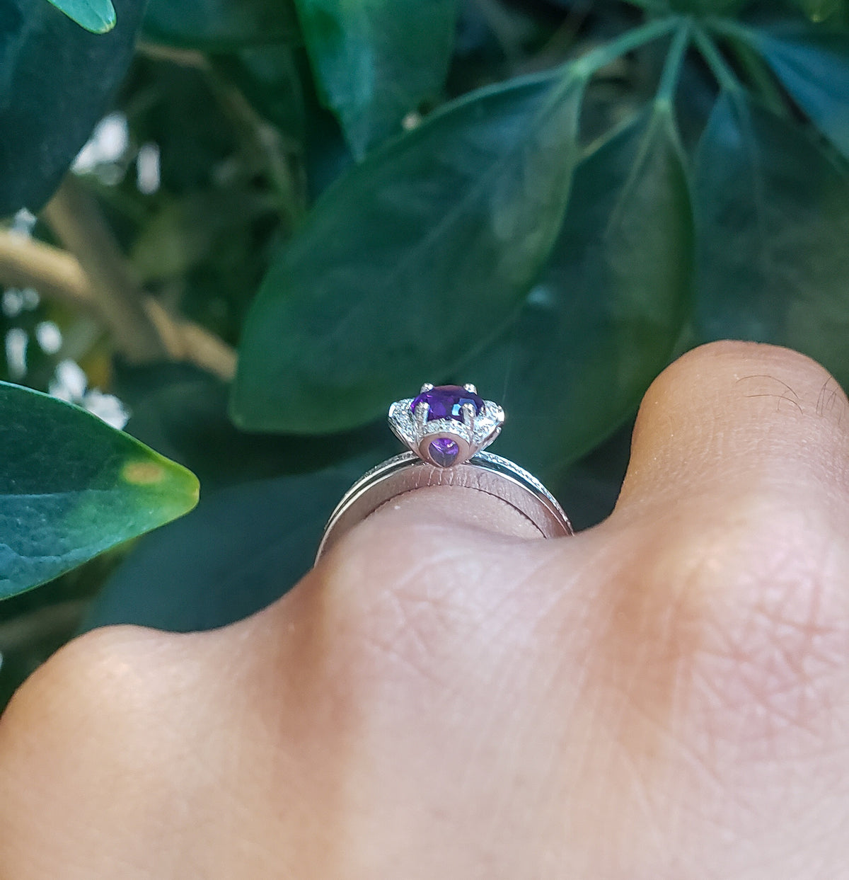 14K White Gold 0.80cttw Amethyst and 0.12cttw Diamond Ring, size 6