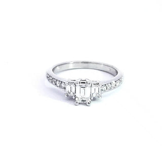 SEGUIMIENTO - Anillo de compromiso de diamantes de talla esmeralda de 0,87 quilates en oro blanco de 14 quilates, talla 6,5