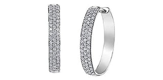 Pendiente tipo argolla/huggie con diamantes en oro blanco de 10 quilates, 0,50 quilates