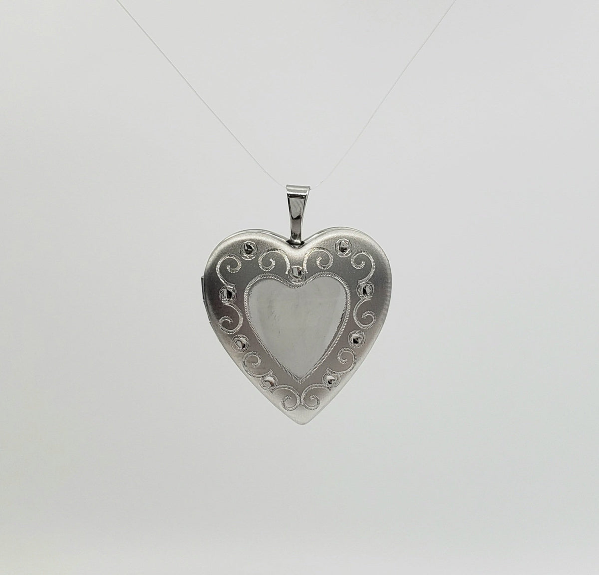 Medallón en forma de corazón con diseño de filigrana de plata de ley 925 - 20 mm x 22 mm