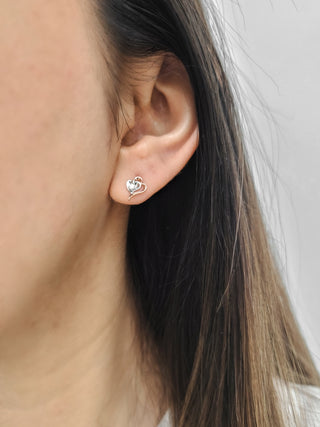 Pendientes de corazón de diamantes canadienses de talla redonda de 0,08 quilates en oro blanco y rosa de 10 quilates
