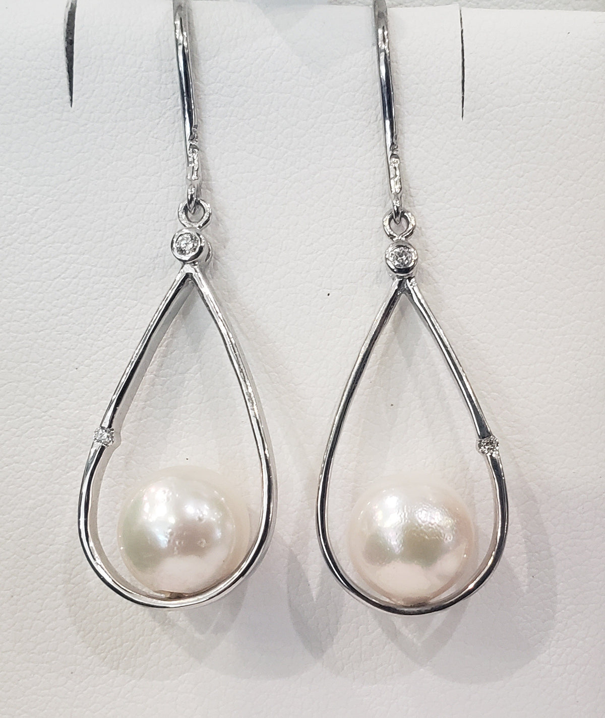 18K White Gold 9.0mm Cultured Pearl and Diamond Dangle Earrings with Shepherd&#39;s Hooks