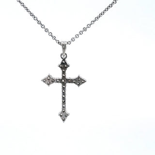 Colgante de cruz de diamantes de 0,85 quilates en oro blanco de 10/14 quilates, 18"