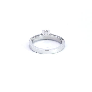 Anillo de compromiso de diamantes redondos de talla brillante de 1,03 quilates en oro blanco de 14 quilates