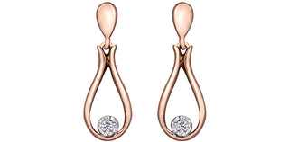 Pendientes colgantes de diamantes canadienses de 0,06 quilates en oro rosa de 10 quilates
