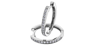 Aretes tipo argolla con diamantes de 0,15 quilates en oro blanco de 10 quilates