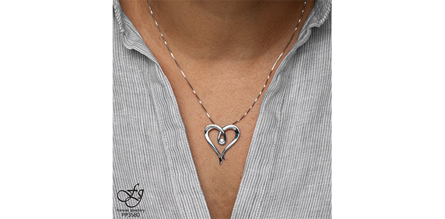 Sterling Silver 0.044cttw Diamond Heart Necklace, 18"