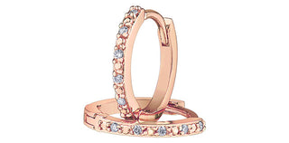 Pendientes tipo argolla/huggie con diamantes de 0,05 quilates en oro blanco de 10 quilates