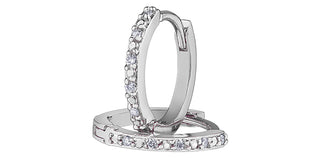 Pendientes tipo argolla/huggie con diamantes de 0,05 quilates en oro blanco de 10 quilates