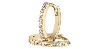 Pendientes tipo argolla/huggie con diamantes de 0,05 quilates en oro amarillo de 10 quilates