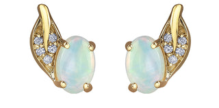 Aretes de oro amarillo de 10 quilates con ópalo de 0,60 quilates y diamantes de 0,04 quilates