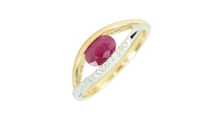 Anillo de oro amarillo y blanco de dos tonos de 10 quilates, rubí de 6 mm x 4 mm y diamante de 0,05 quilates
