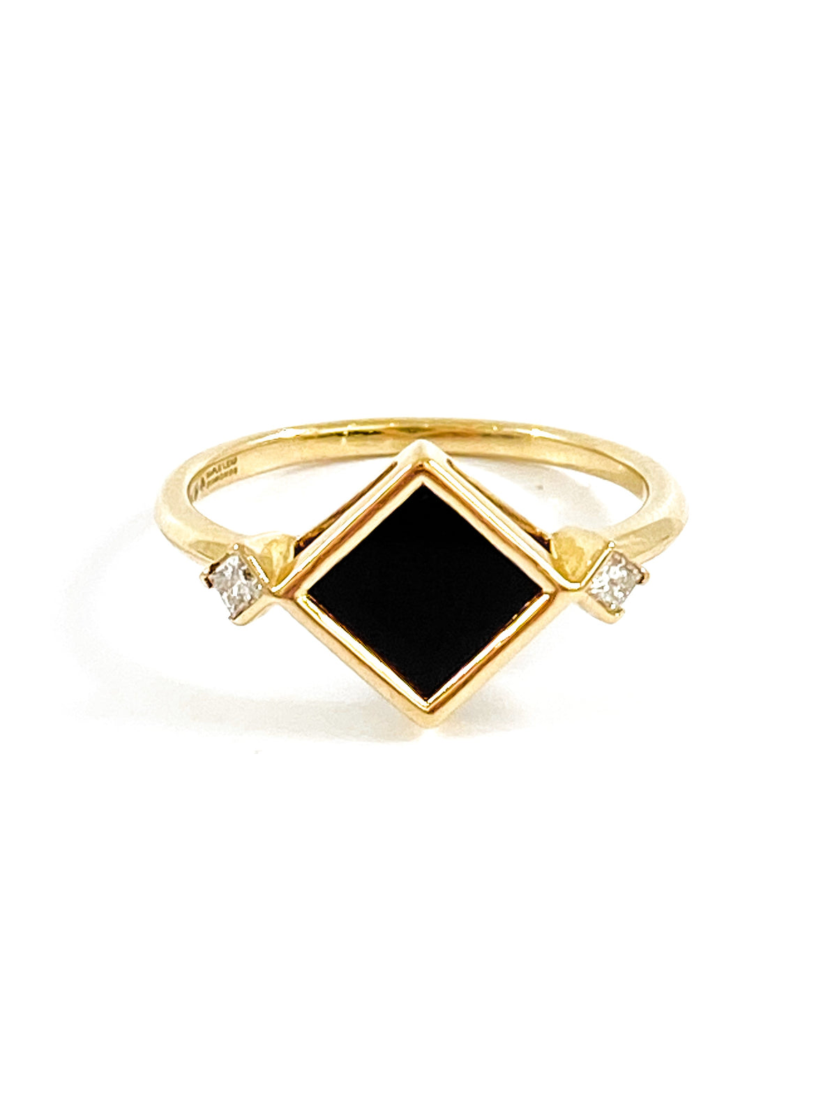 10K Yellow Gold 6mm Onyx And 0.084cttw Canadian Diamond Ring, size 6.5