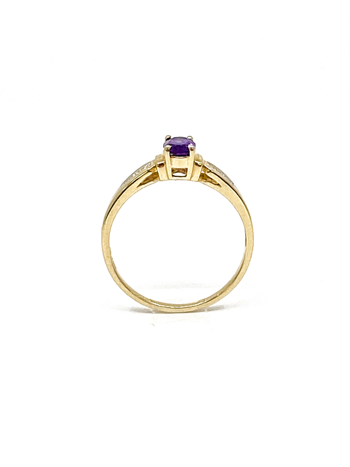 10K Yellow Gold 0.44cttw Oval Cut Amethyst &amp; 0.02cttw Diamond Ring, size 6.5