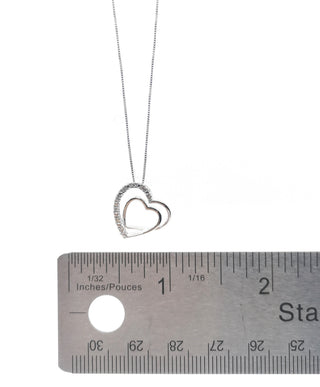 Colgante en forma de corazón con diamantes de 0,05 quilates en oro blanco de 10 quilates, 18"