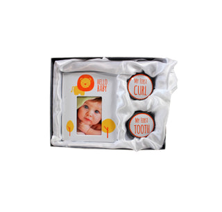 Marco para bebé león de 2x3" con primer diente y rizo