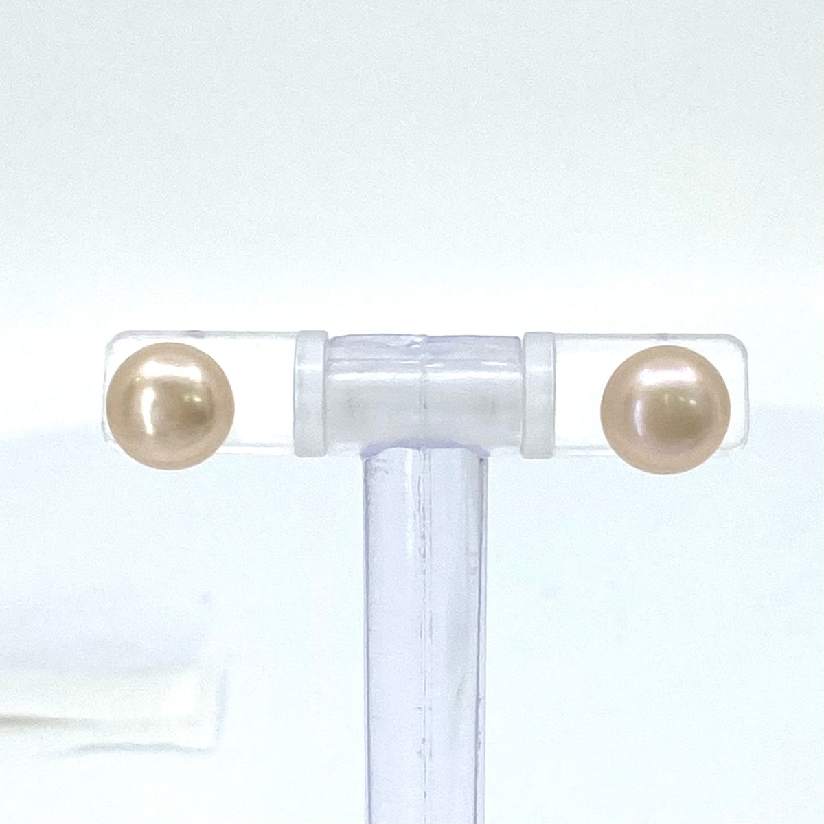 Pendientes de perlas lilas de agua dulce de 8-9 mm de plata de ley 925 con cierre de mariposa