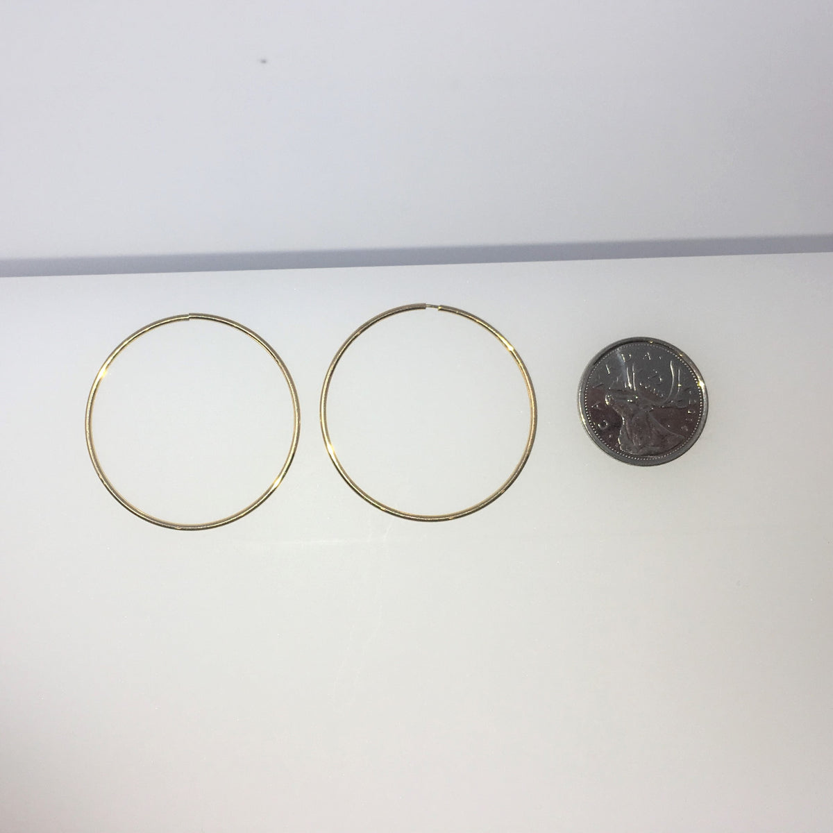 10KY Sleeper Style Hoop Earrings