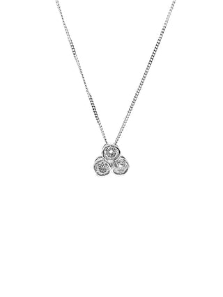 Colgante de diamantes Trinity de 0,25 quilates en oro blanco de 10 quilates, 18"