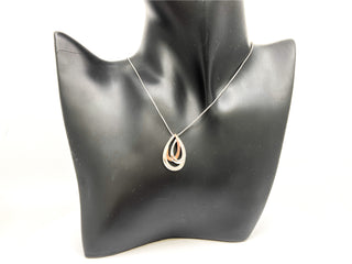 Colgante de plata y oro rosa de 10 quilates con diamantes de 0,08 quilates, 18"