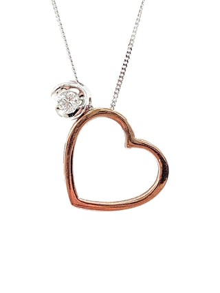 Colgante en forma de corazón con diamantes de 0,09 quilates en oro blanco y rosa de 10 quilates, 18"
