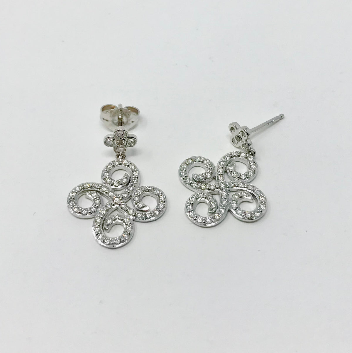 10K White Gold 0.50cttw Diamond Chandelier Dangle Drop Earrings